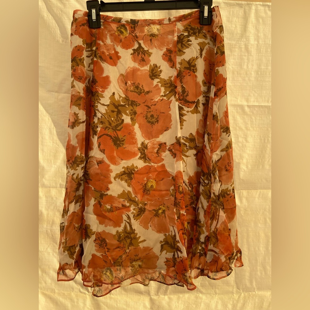 Newport News 100% Silk Floral Skirt (Size 10)